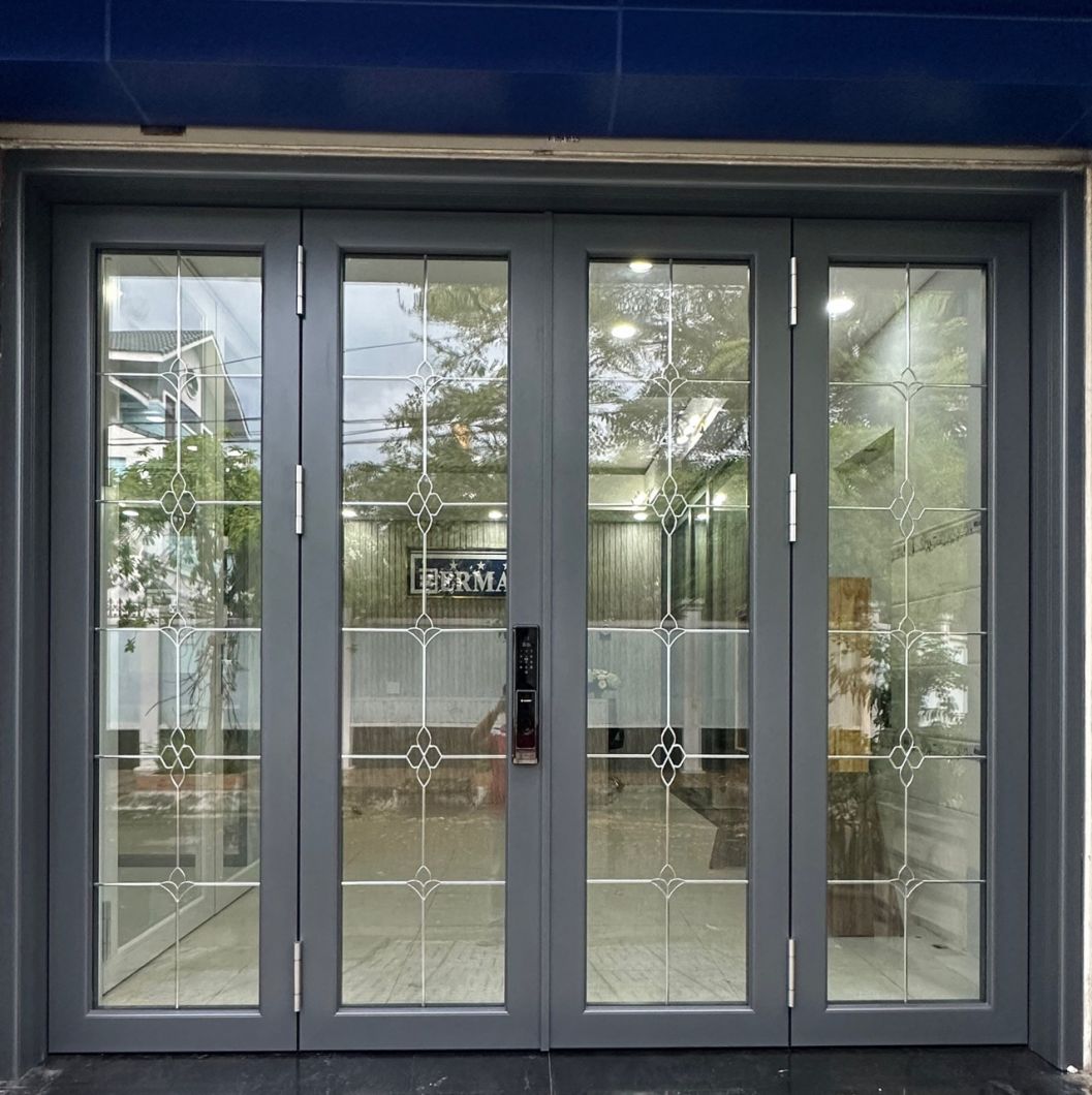 cửa nh&ocirc;m mở 2 chiều