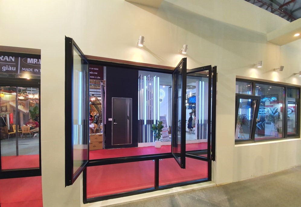 cửa nh&ocirc;m hopo