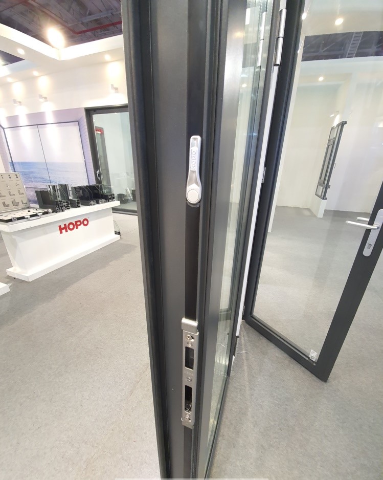 cửa nh&ocirc;m hopo