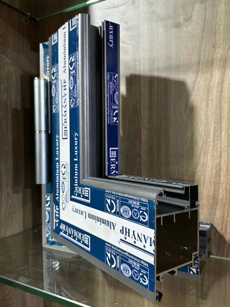 cửa xếp trượt 4 c&aacute;nh