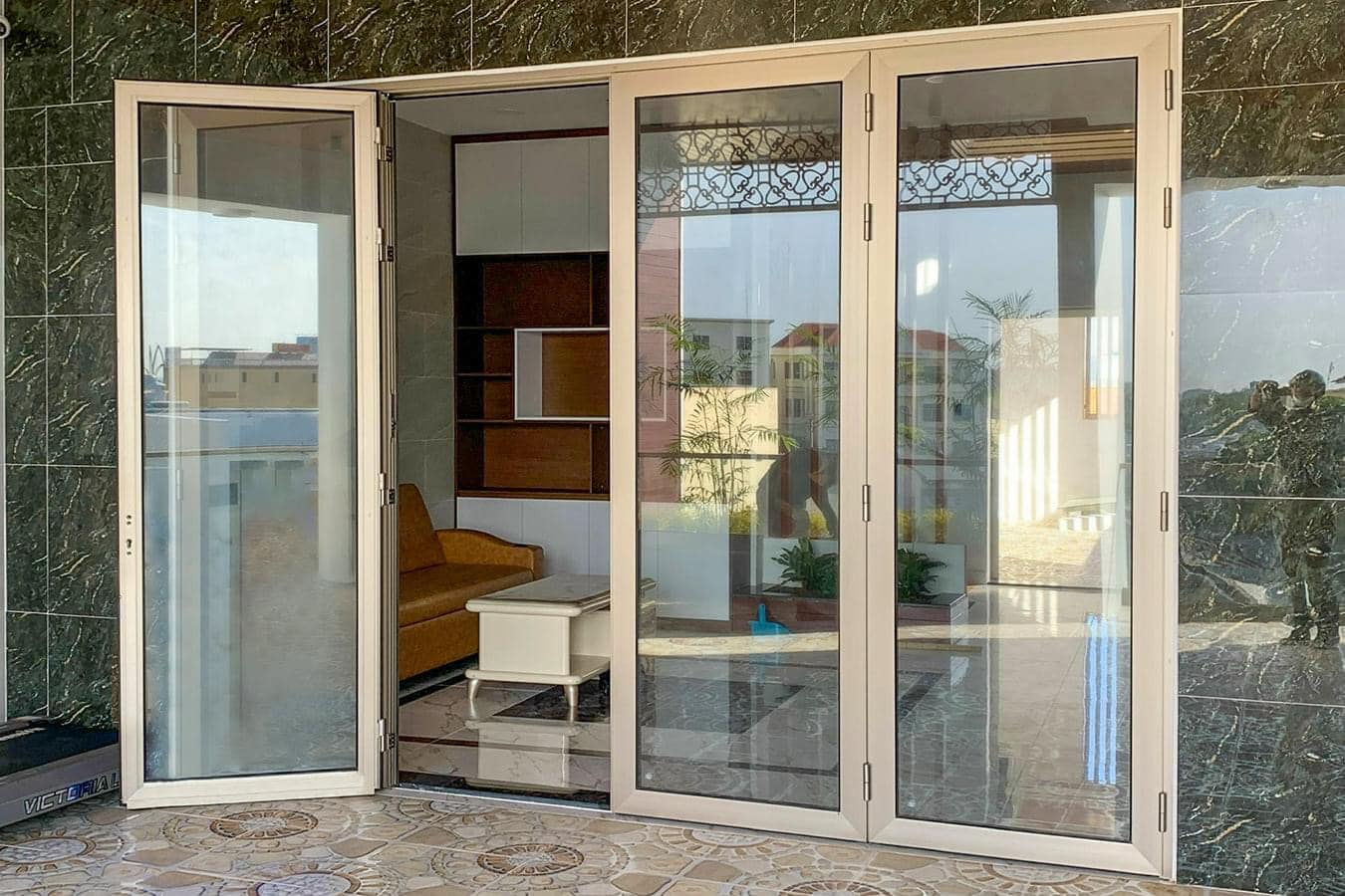 cửa nh&ocirc;m hondalex