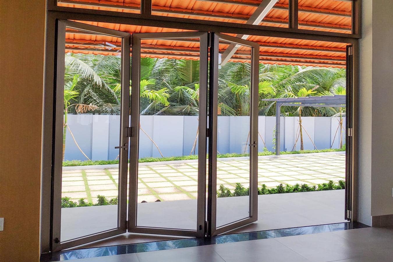 cửa nh&ocirc;m hondalex