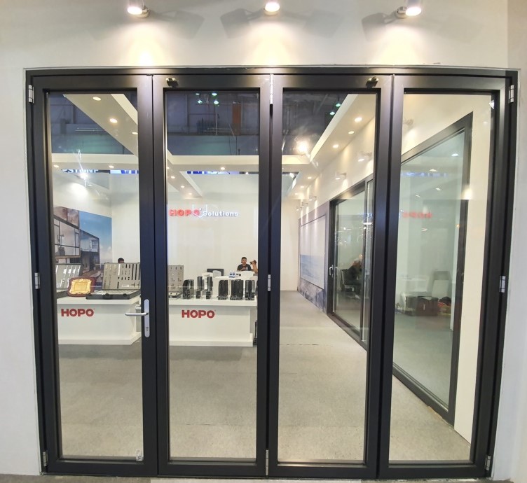 cửa nh&ocirc;m hopo