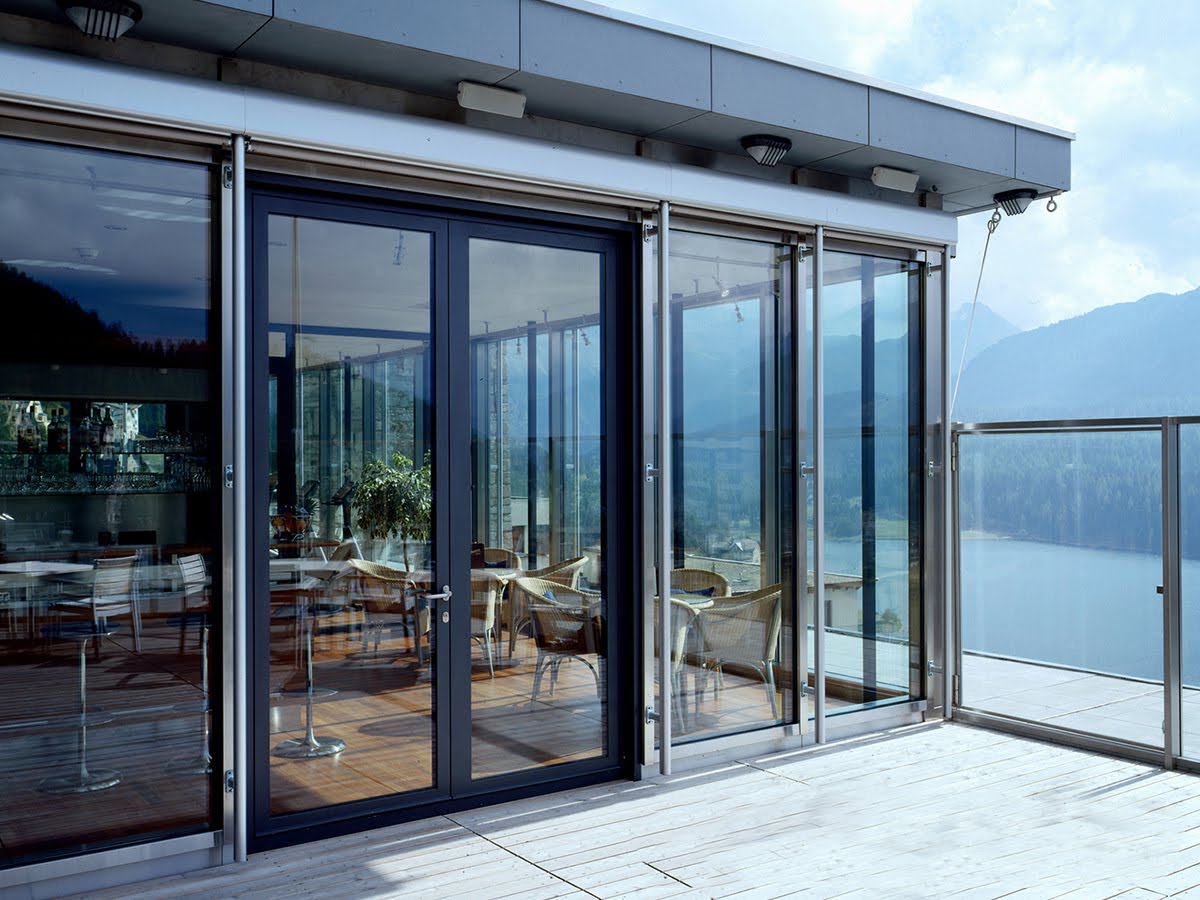 cửa nh&ocirc;m ch&acirc;u &acirc;u