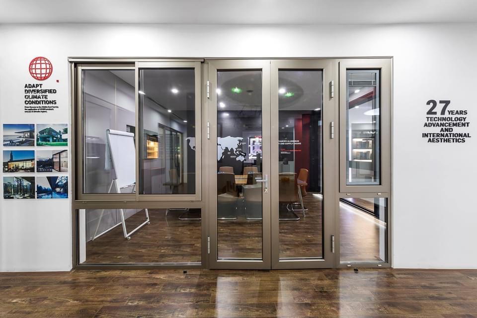 cửa nh&ocirc;m civro