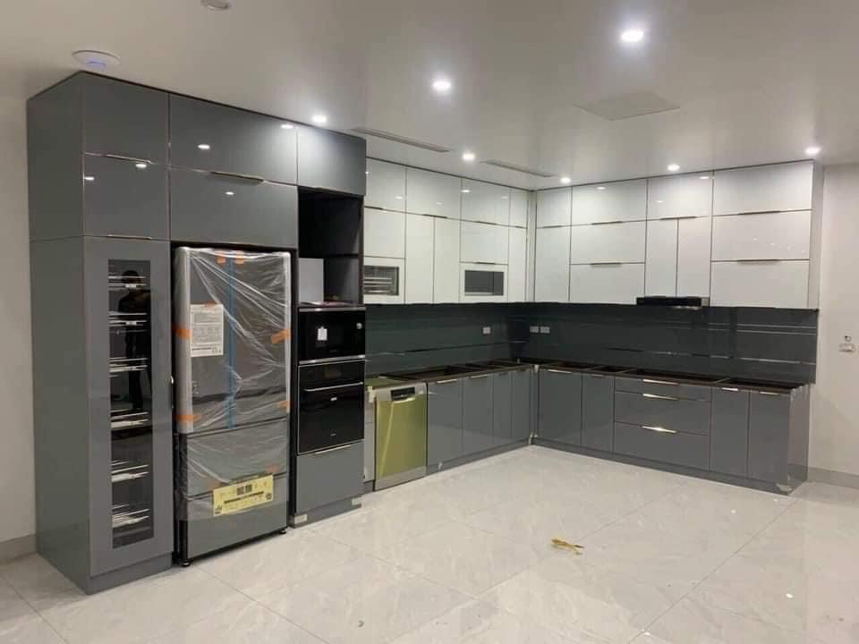 tủ bếp nh&ocirc;m c&aacute;nh k&iacute;nh