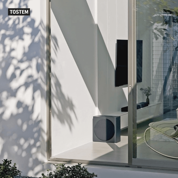 cửa nh&ocirc;m tostem