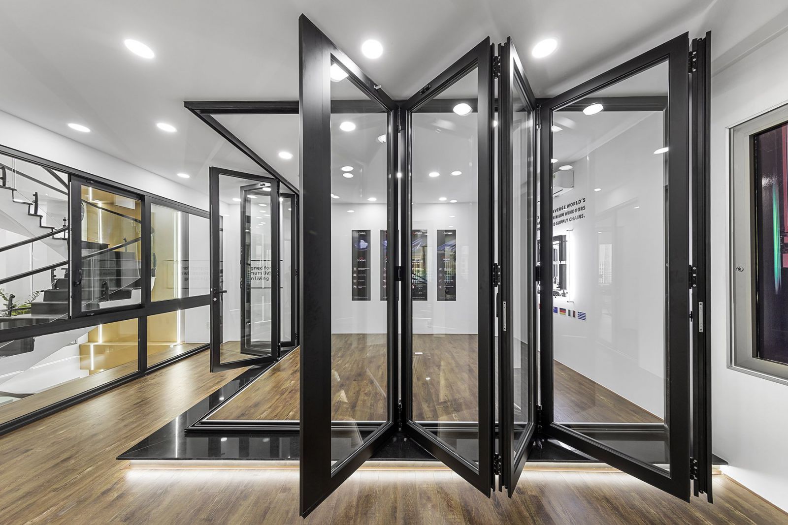 cửa nh&ocirc;m civro