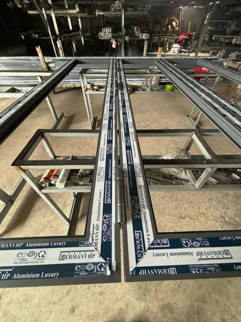 Cửa Nh&ocirc;m Mở 2 Chiều Cao Cấp