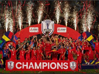 Hôm nay, Thủ tướng đón tiếp và trao tặng Huân chương Lao động hạng nhất cho đội tuyển Việt Nam